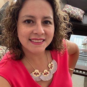 Meet your Posher, Janet